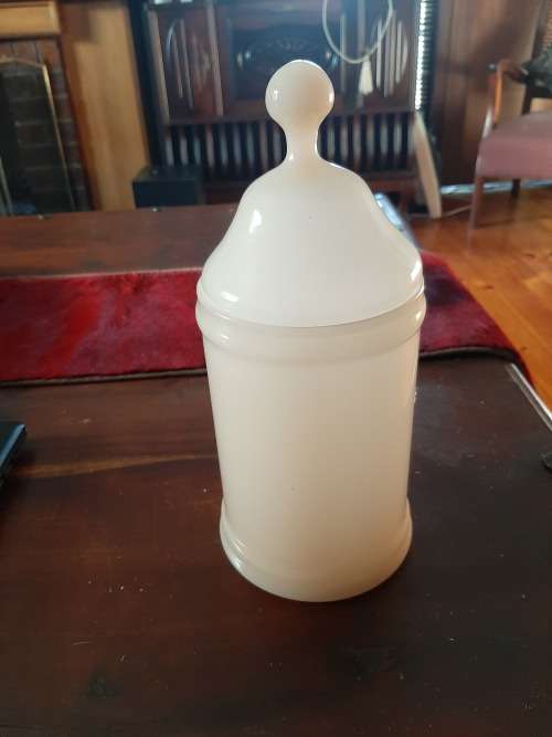 Milk glass bowl with lid