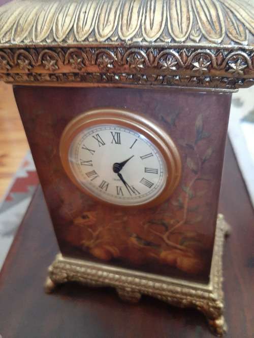 Clock ornamental
