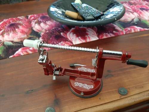 Apple peeler tru-cape