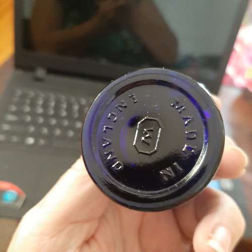 Blue eye cup