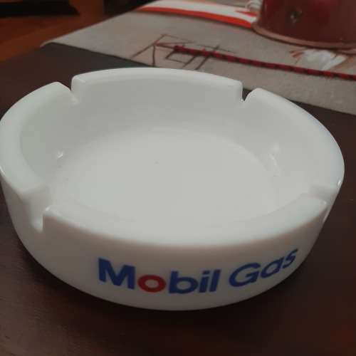Milk glass ashtray mobil gas