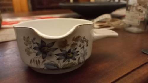 Midwinter meadow sauce boat vintage