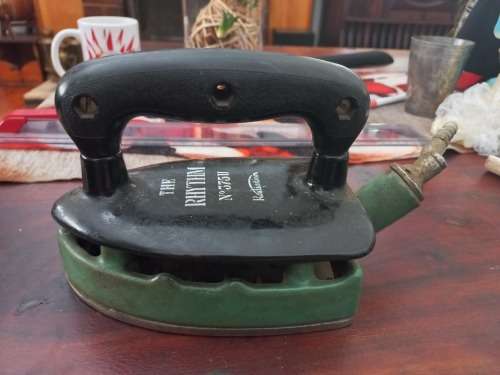 Gas iron
