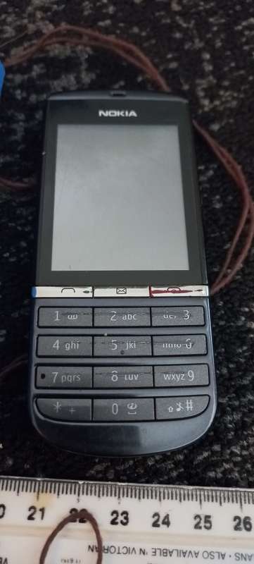Nokia 105 vintage phone