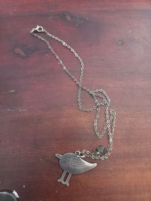 Chain with pendant