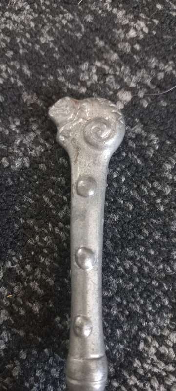 Butter knife