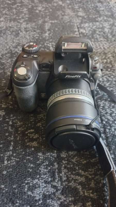 Fujifilm S5000 digital camera