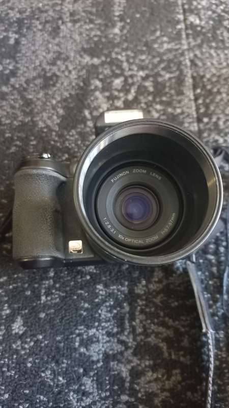 Fujifilm S5000 digital camera