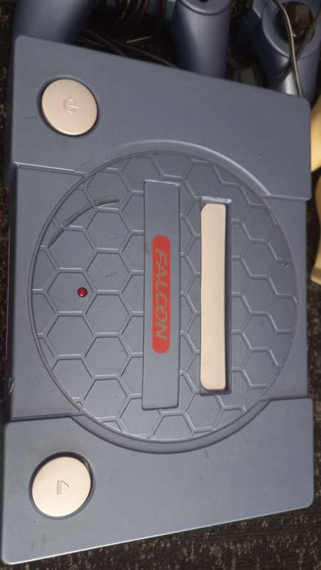 Vintage TV game with controllers and guns