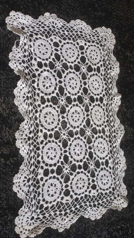 Crochet cloth vintage