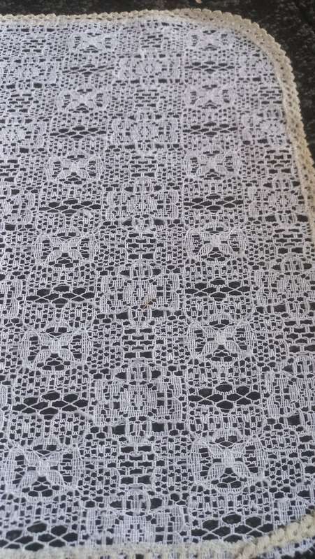 Vintage lace cloth