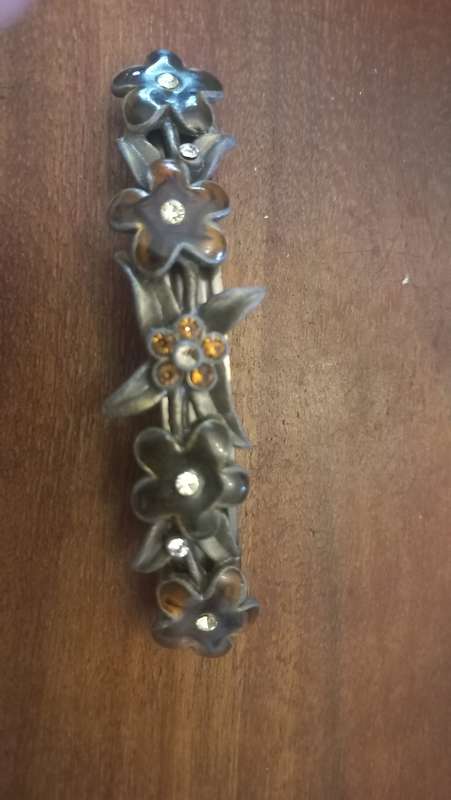 Vintage hair clip