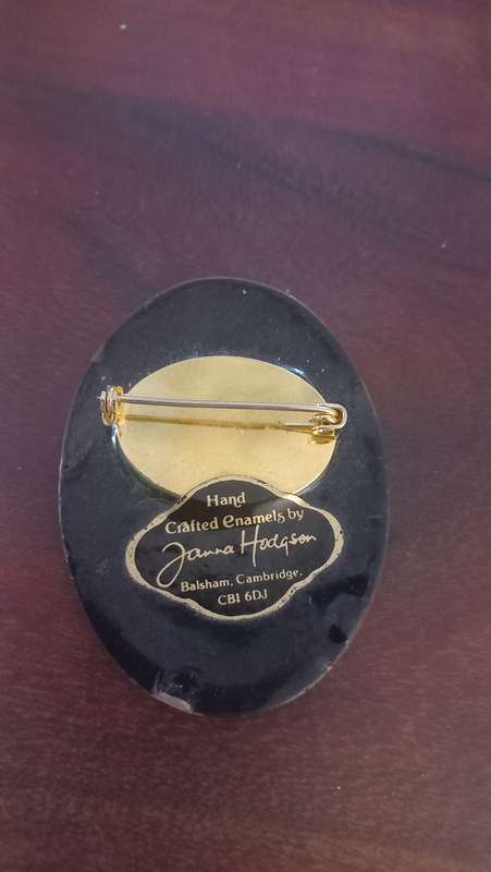 Jana Hodgson handcrafted brooch