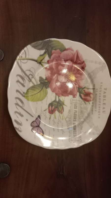 Nostalgic porcelain plate