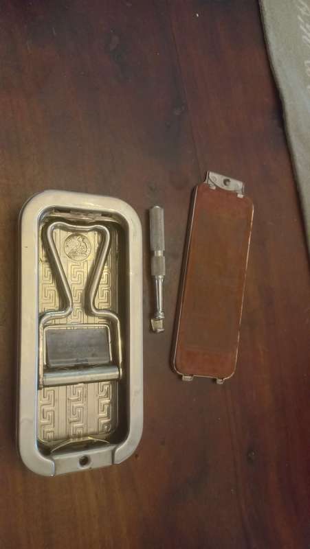 Vintage rolls razor 1927