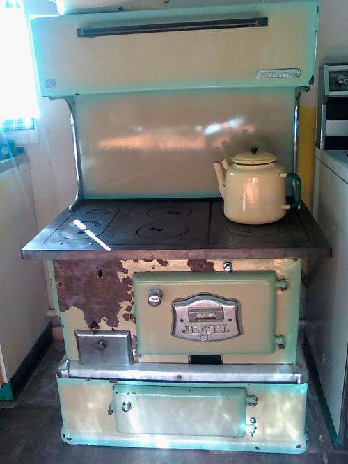 ORIGINAL well maintained Koolstoof / Coal Wood burning Stove  Defy Jewel 81's