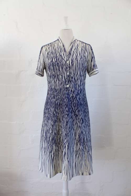 VINTAGE NAVY BLUE WHITE PRINTED SHIFT DRESS - SIZE 12