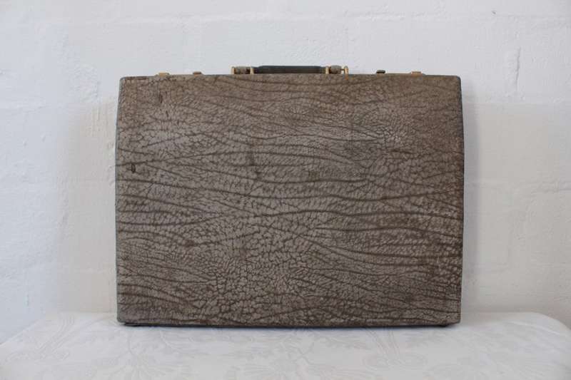 *GENUINE BUFFALO SKIN* BUSBY DESIGNER VINTAGE LEATHER BRIEFCASE BAG