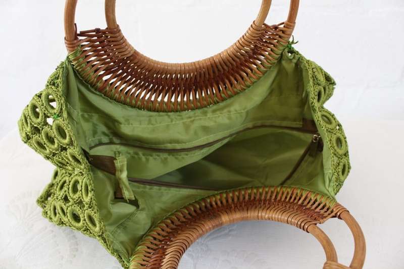 VINTAGE STYLE GREEN CROCHET BAMBOO HANDLES HANDBAG BAG