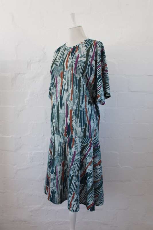 *FLASH SALE - 50% OFF!* VINTAGE BLUE WHITE STRIPED LONG SLEEVE DROP WAIST DAY DRESS - SIZE 20