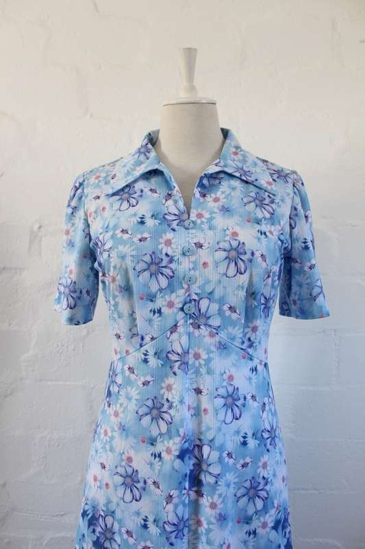 VINTAGE BLUE WHITE FLORAL PRINT DAY DRESS - SIZE 12