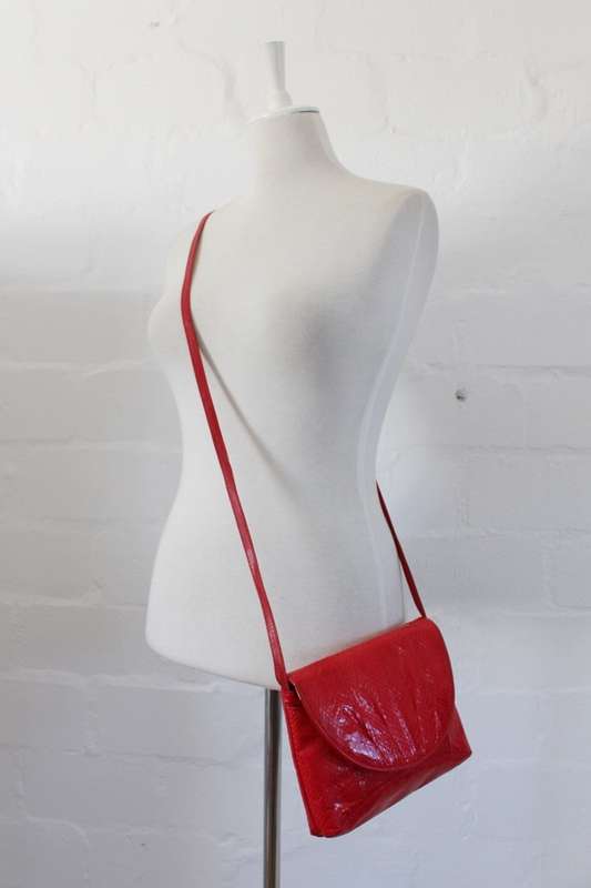 *GENUINE SNAKE SKIN* VINTAGE RED SLING HANDBAG BAG PURSE