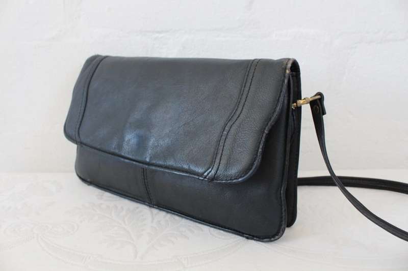 VINTAGE GENUINE LEATHER NAVY BLUE SHOULDER MESSENGER BAG HANDBAG