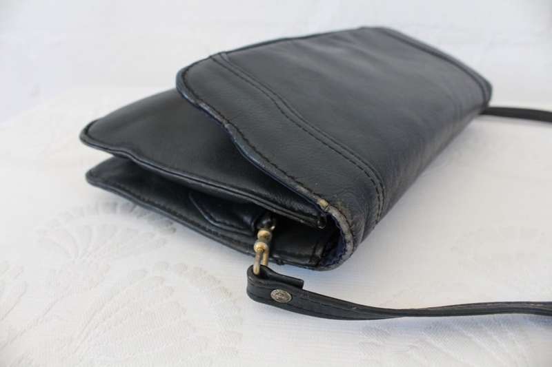 VINTAGE GENUINE LEATHER NAVY BLUE SHOULDER MESSENGER BAG HANDBAG