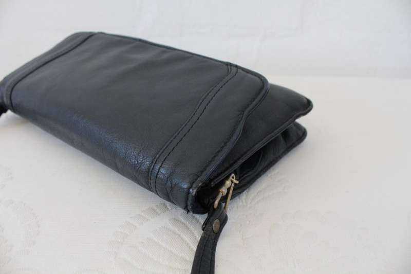 VINTAGE GENUINE LEATHER NAVY BLUE SHOULDER MESSENGER BAG HANDBAG