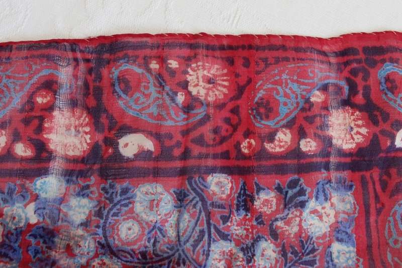 VINTAGE 100% SILK INDIAN FLORAL PAISLEY PRINT HAND WOVEN SCARF