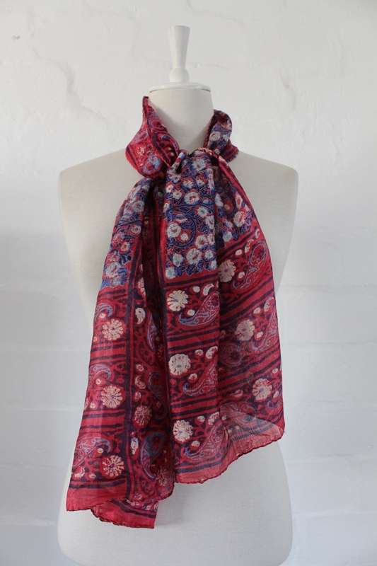 VINTAGE 100% SILK INDIAN FLORAL PAISLEY PRINT HAND WOVEN SCARF