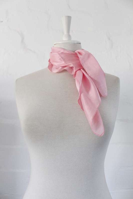 100% SILK VINTAGE PINK TEXTURED SCARF