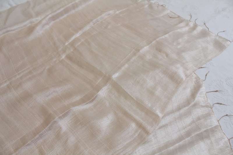 VINTAGE 100% RAW SILK PINK EXTRA LARGE FRINGED SCARF