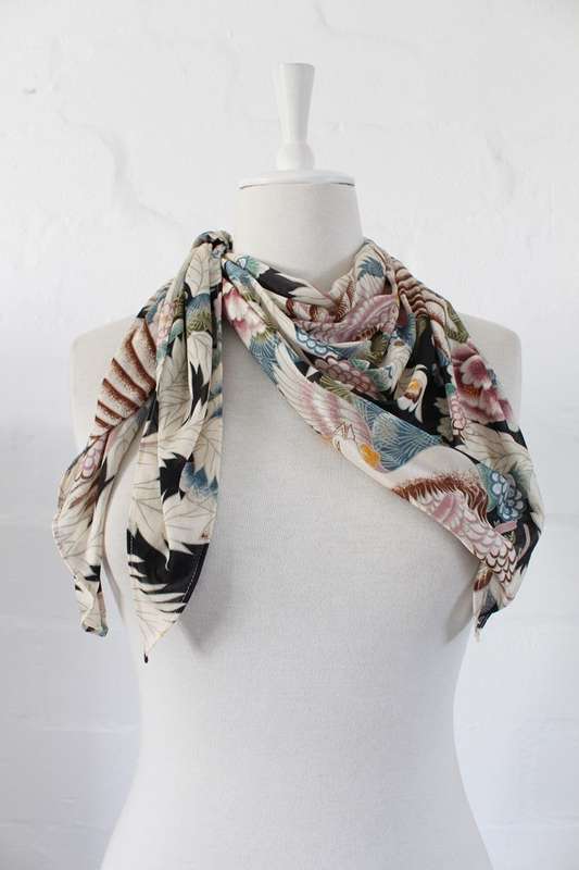 VINTAGE BIRD FLORAL PRINT BLACK WHITE TRIANGLE SCARF