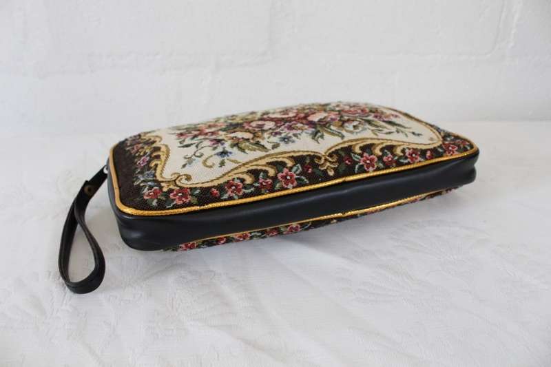VINTAGE FLORAL TAPESTRY FABRIC BLACK CLUTCH BAG PURSE