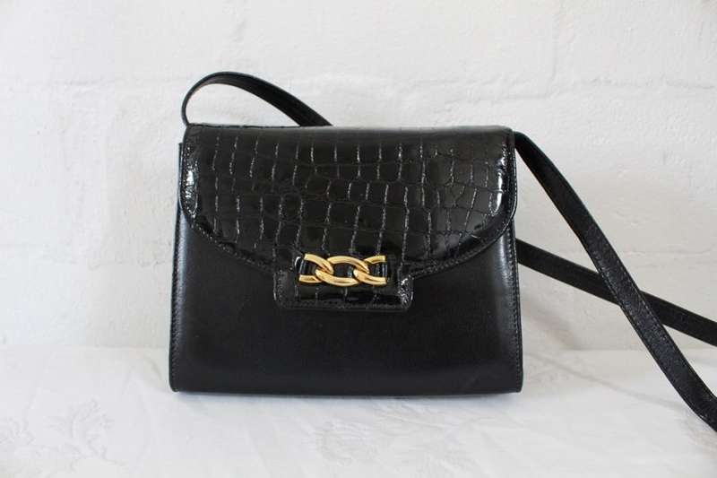 VINTAGE GENUINE LEATHER VAN DAL CROC EMBOSSED SMALL SLING BAG HANDBAG