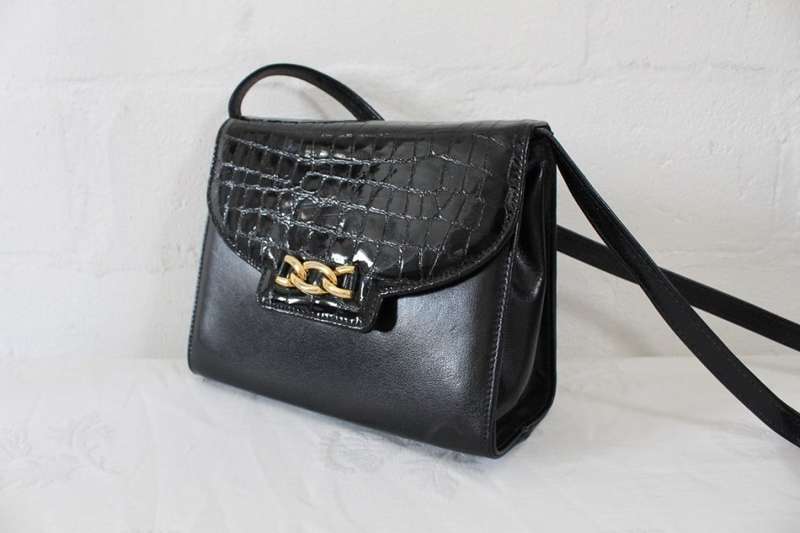 VINTAGE GENUINE LEATHER VAN DAL CROC EMBOSSED SMALL SLING BAG HANDBAG