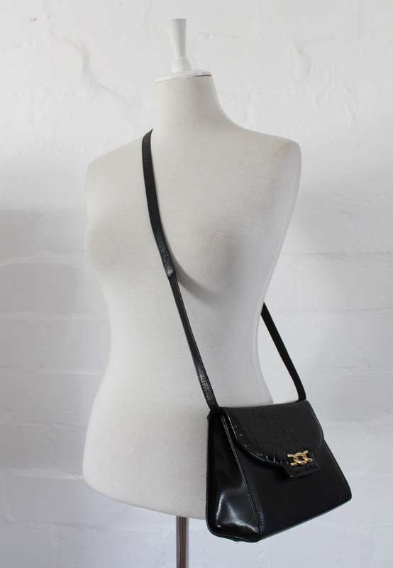 VINTAGE GENUINE LEATHER VAN DAL CROC EMBOSSED SMALL SLING BAG HANDBAG