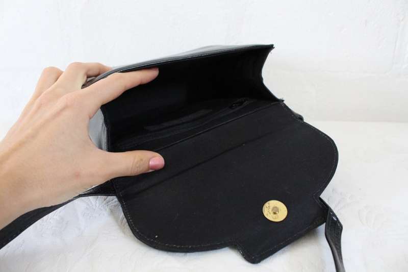 VINTAGE GENUINE LEATHER VAN DAL CROC EMBOSSED SMALL SLING BAG HANDBAG