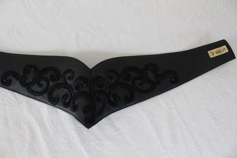 VINTAGE BLACK GENUINE LEATHER EMBROIDERED BEADED BELT