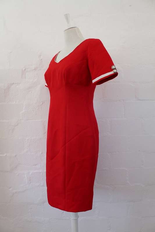 VINTAGE RED SHORT SLEEVE FITTED SHIFT DRESS - SIZE 10