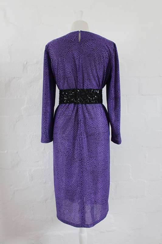 VINTAGE PRINTED PURPLE BLACK SEQUIN BELT LONG SLEEVE DRESS - SIZE 12