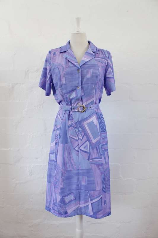 VINTAGE PRINTED PURPLE BELTED DAY DRESS - SIZE 14