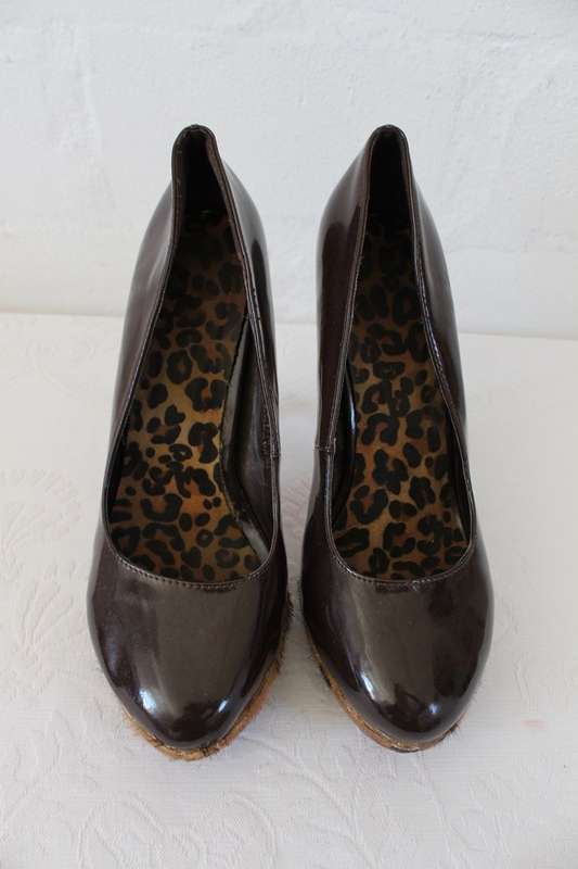 DESIGNER INSPIRED LEOPARD PRINT BROWN STILETTO HIGH HEELS - SIZE 8