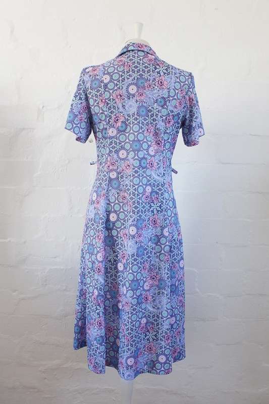VINTAGE BLUE WHITE FLORAL PRINT DAY DRESS - SIZE 12