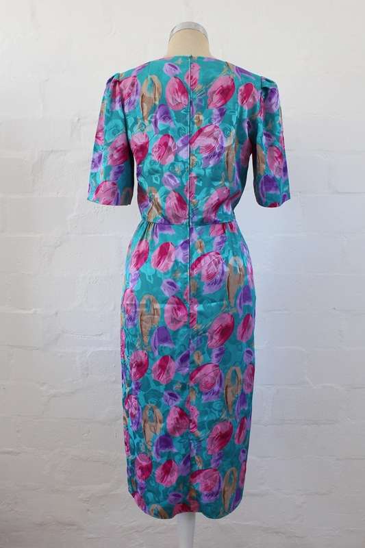 VINTAGE FLORAL PRINT BLUE PINK FITTED DRESS - SIZE 8