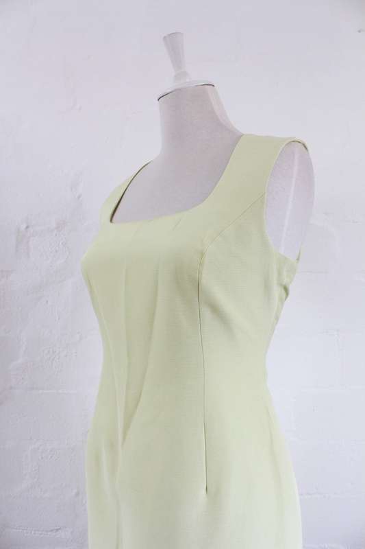 *L.K. BENNETT LONDON* DESIGNER YELLOW FITTED SHIFT DRESS - SIZE 12