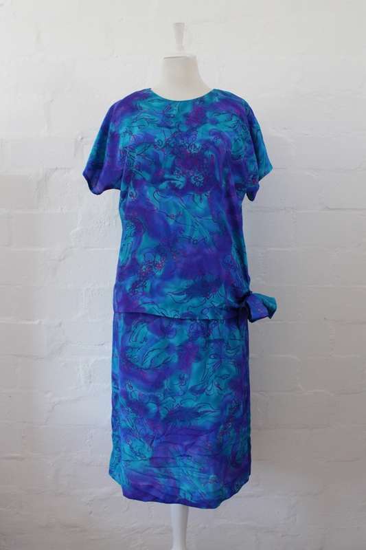 VINTAGE BLUE PURPLE PRINTED COCKTAIL DRESS - SIZE 12