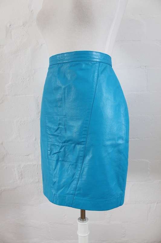 *GENUINE LEATHER* VINTAGE BLUE PENCIL SKIRT - SIZE 10