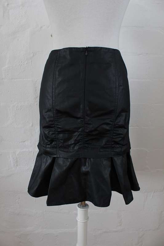 *MINX* BLACK RUCHED MERMAID STYLE FITTED PENCIL SKIRT - SIZE 8